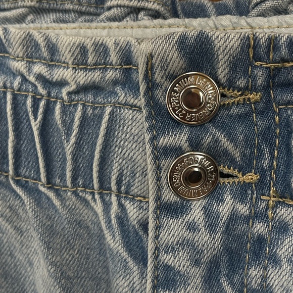 New Forever 21 jeans - Picture 2 of 6